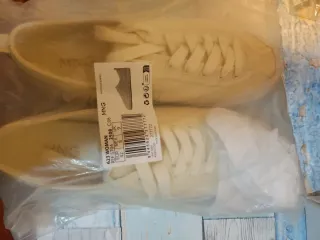 Zapatillas de mujer  Últim preu