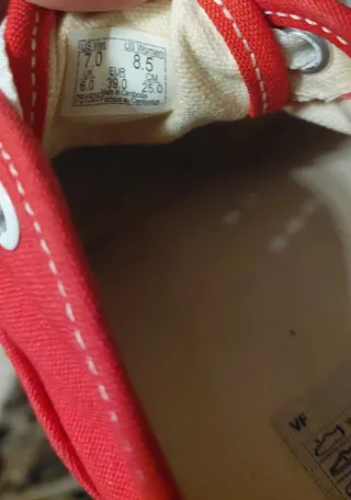 Tênis Vans, usados 2x em muito bom estado!