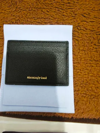 Tarjetero Negro y Gris con Diseño