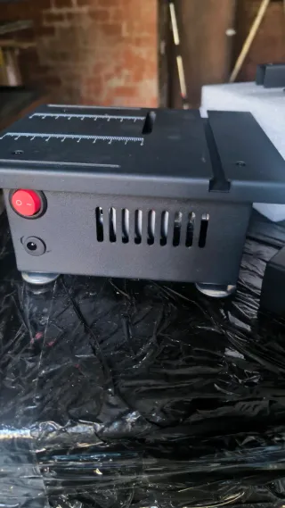 Serra de Mesa Pequena 100W Nova