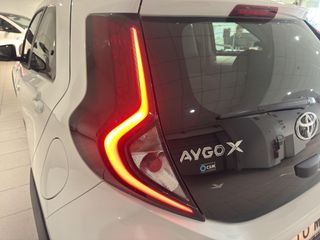 TOYOTA AYGO X 1.0 VVT-I PLAY 72 5P
