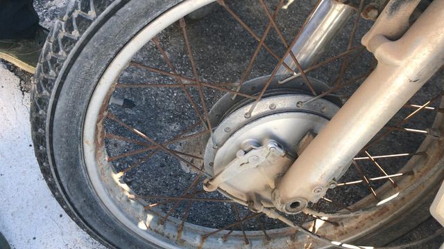 Llanta delantera Yamaha SR 250 1989