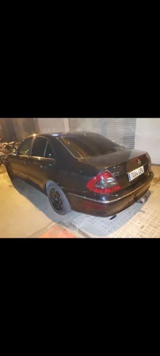 Mercedes-Benz Clase E 2004
