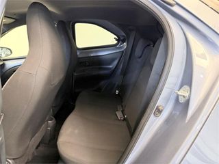 TOYOTA Aygo X Play MT