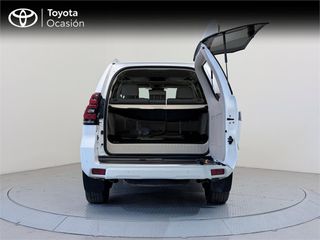 TOYOTA Land Cruiser 5P LIMITED 2.8L T/A 6v (4x4)