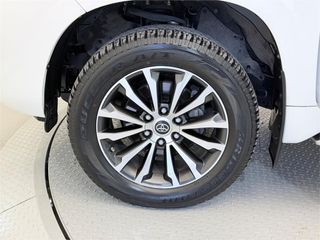 TOYOTA Land Cruiser 5P LIMITED 2.8L T/A 6v (4x4)