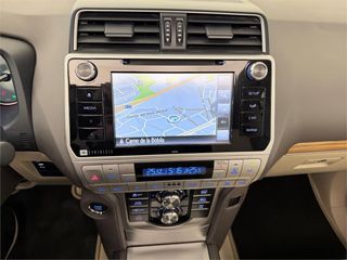 TOYOTA Land Cruiser 5P LIMITED 2.8L T/A 6v (4x4)