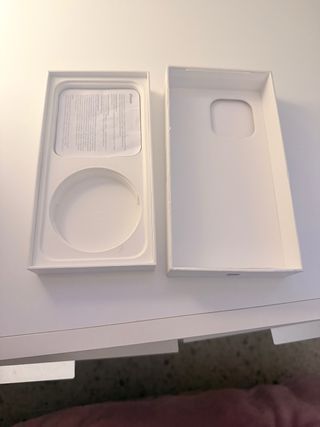 Caja iPhone 15 Pro Max