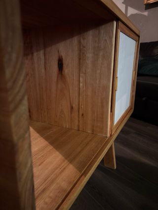 Mobile di design per giradischi in legno
