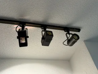 3 Focos de Metal Negros