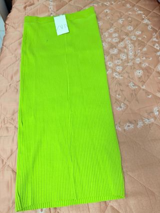 Falda larga Zara verde talla L