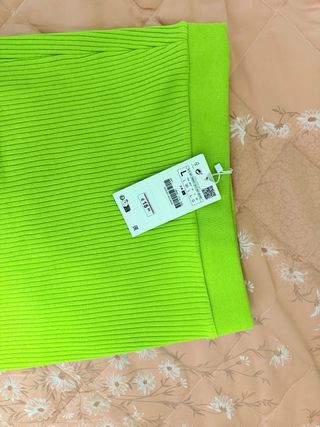 Falda larga Zara verde talla L