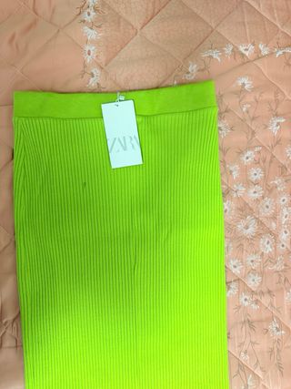 Falda larga Zara verde talla L