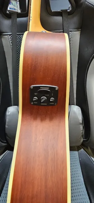 Guitarra Fender Hellcat zurdos