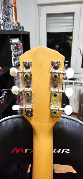 Guitarra Fender Hellcat zurdos