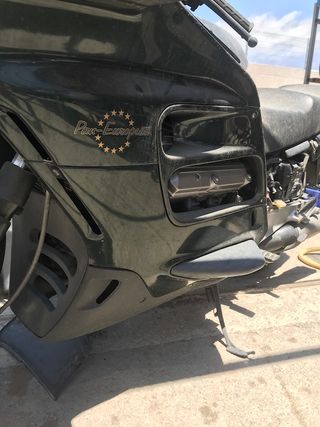 Tapa Delantera Izquierda Inferior Honda Pan-European 1100 2001 64220MT3000ZA