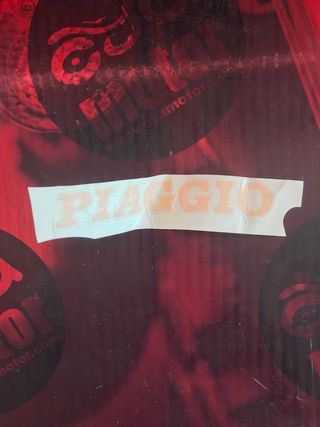Pegatina "PIAGGIO" para Vespa ET4 1996-2006 573079