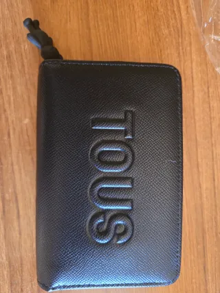 Monedero Tous azul/gris, rosa, negro.