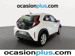 Toyota Aygo X Cross 1.0 VVT-I Play Auto 53 kW (72 CV)
