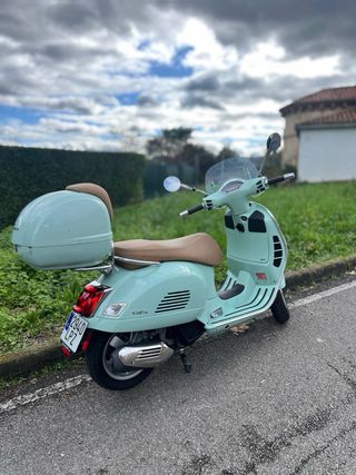 Vespa Scooter  Vespa GTS 125 ABS