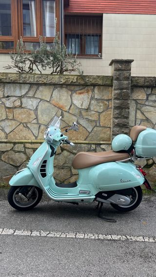 Vespa Scooter  Vespa GTS 125 ABS