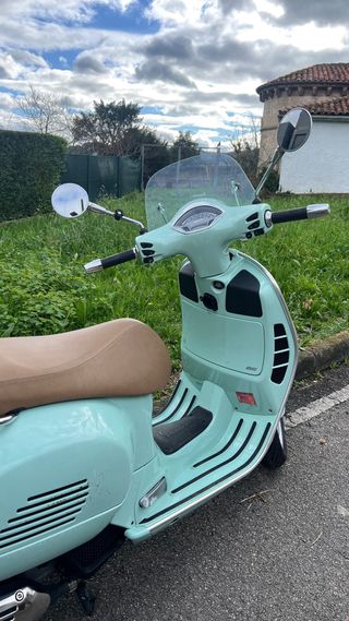 Vespa Scooter  Vespa GTS 125 ABS
