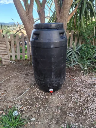 Bidones 220l con grifo y tapadera de rosca