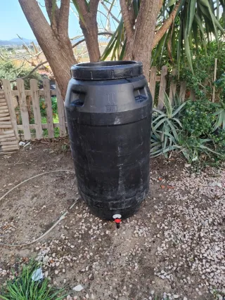 Bidones 220l con grifo y tapadera de rosca
