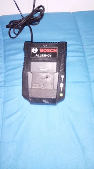 Taladro Percutor Bosch 18V-21 + Batería