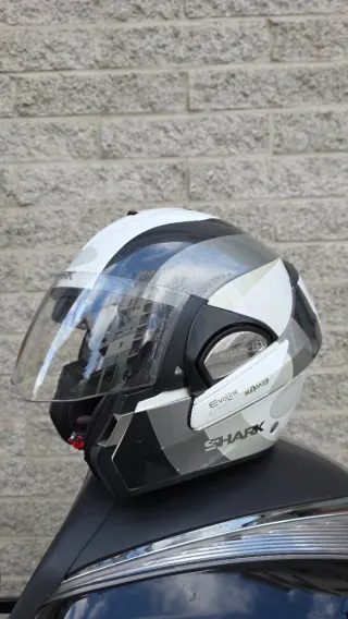 Casco Moto Modular SHARK Evoline Gris/Blanco