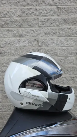 Casco Moto Modular SHARK Evoline Gris/Blanco