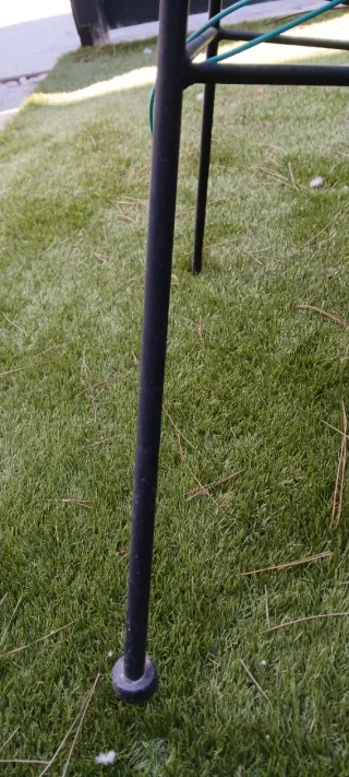 Sillón de jardín en acero y mimbre sintético