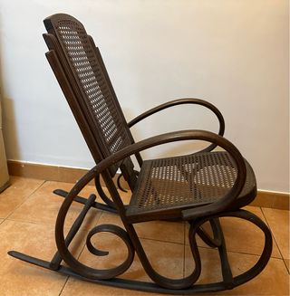 Mecedora infantil de madera