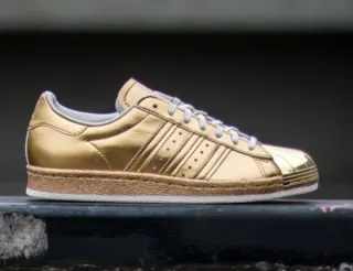 39 Zapatillas Adidas Superstar 80s Metal Doradas
