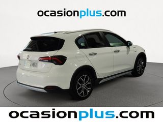 Fiat Tipo 1.5 Hybrid Cross DCT 97 kW (130 CV)