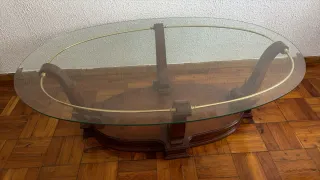 Tavolo da centro in vetro e legno