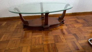 Tavolo da centro in vetro e legno