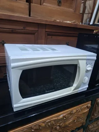 Microondas Taurus Blanco