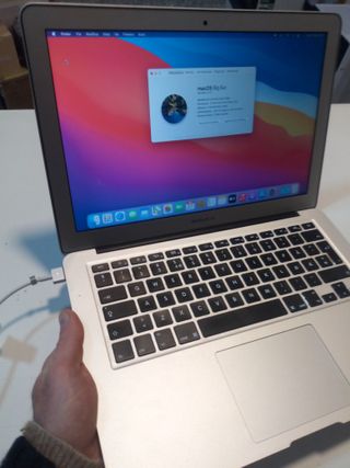 MacBook Air 13 4GB RAM