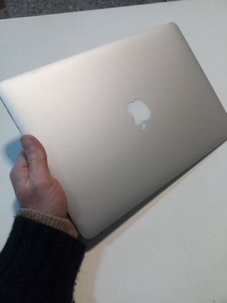 MacBook Air 13 4GB RAM