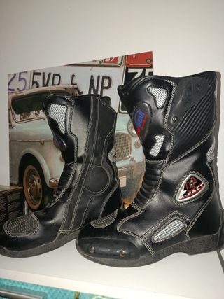 Mono de moto 2 piezas Botas y Guantes Cuero.