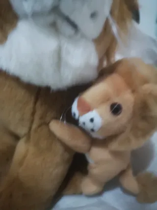 Peluche León