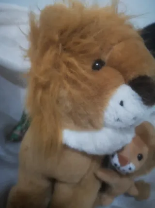Peluche León