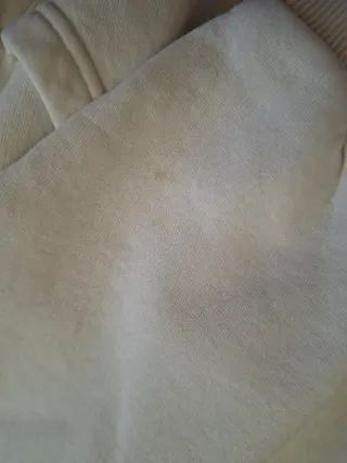 Felpa con cappuccio bianca e fantasia