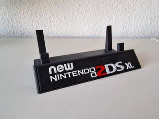 Supporto espositivo per Nintendo 2DS XL
