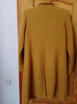 Abrigo lana mostaza