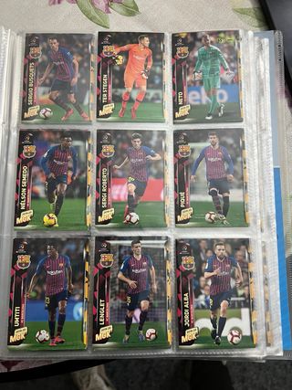 Lote 2 Álbumes Panini MGK LaLiga