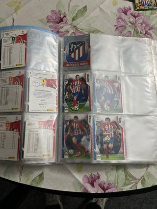 Lote 2 Álbumes Panini MGK LaLiga