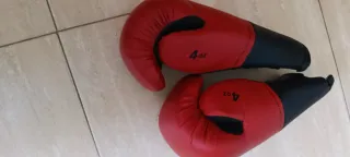 Saco de boxeo infantil inflable con guantes