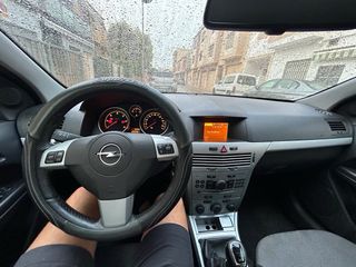 Opel Astra 2010 GTC SPORT